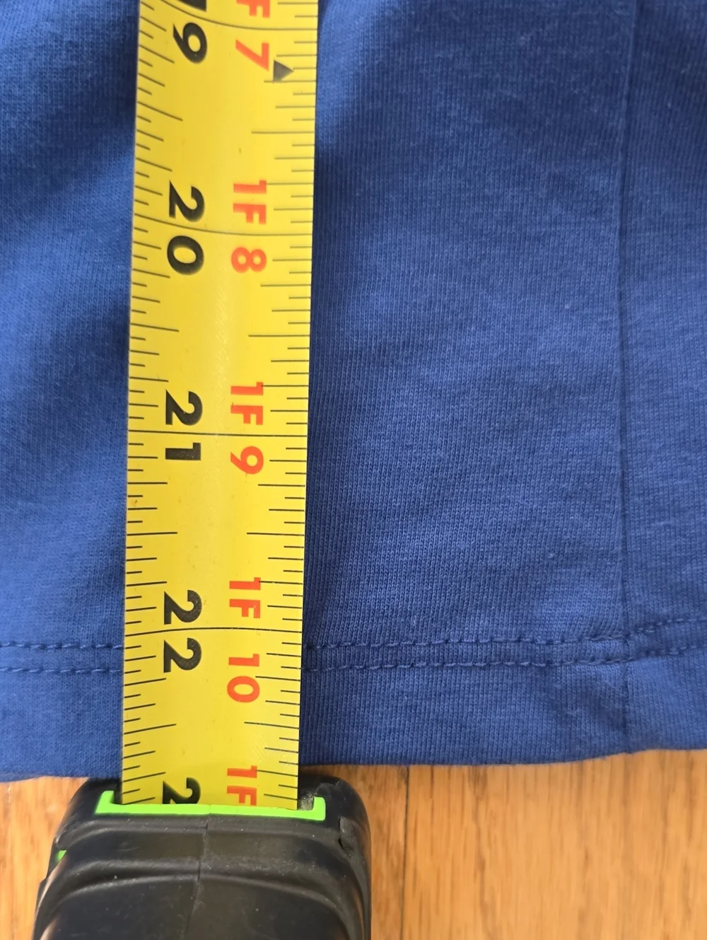 CHAMPION SIGNATURE BOYS BLUE LONG SLEEVES HOODED TEE-SHIRT & JOGGERS SIZE MEDIUM